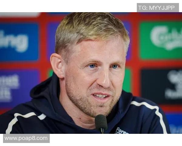 欧洲足球联赛中的粉红色球星如何成为场上焦点及时尚引领者 欧洲足球联赛中的粉红色球星如何成为场上焦点及时尚引领者